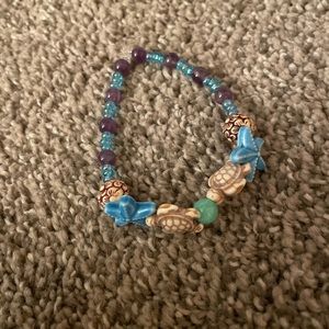 I make these bracelets and I can make any bracelets like theses or different one